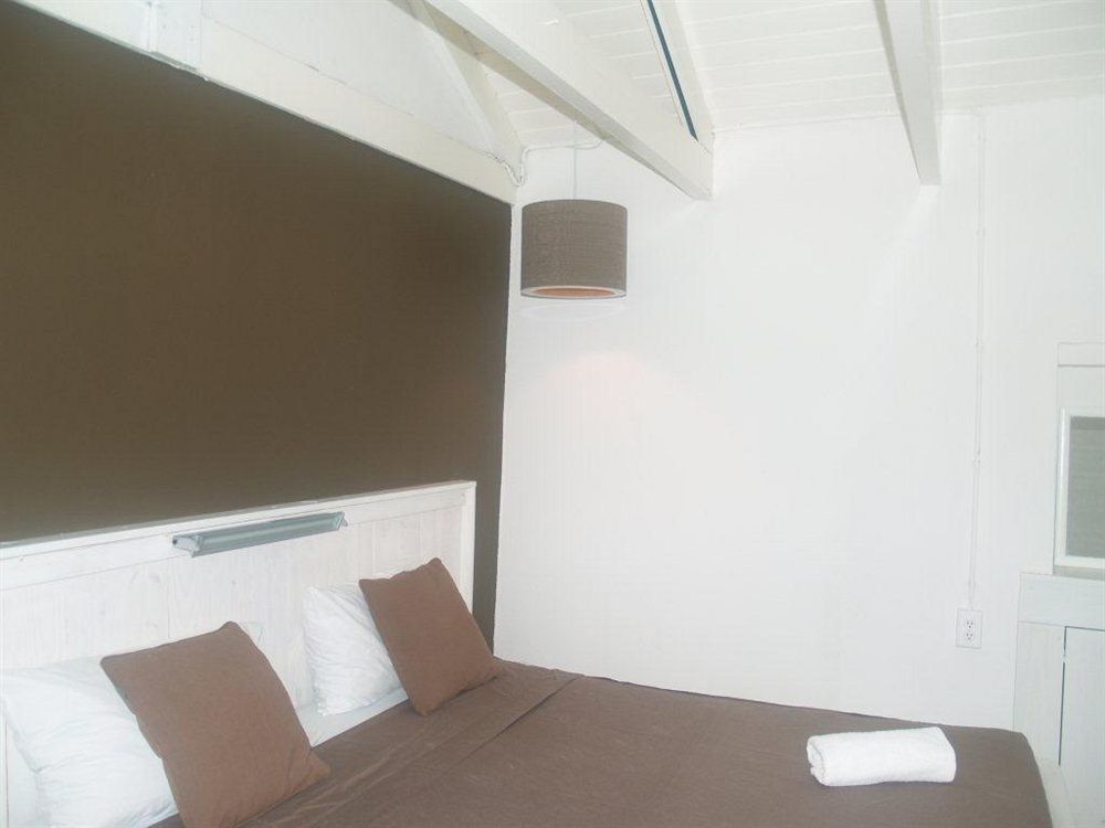 Hotel Barbarossa Karlsruhe Stadtmitte ภายนอก รูปภาพ