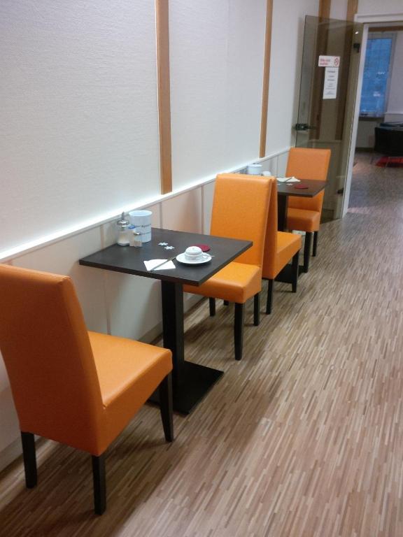 Hotel Barbarossa Karlsruhe Stadtmitte ภายนอก รูปภาพ