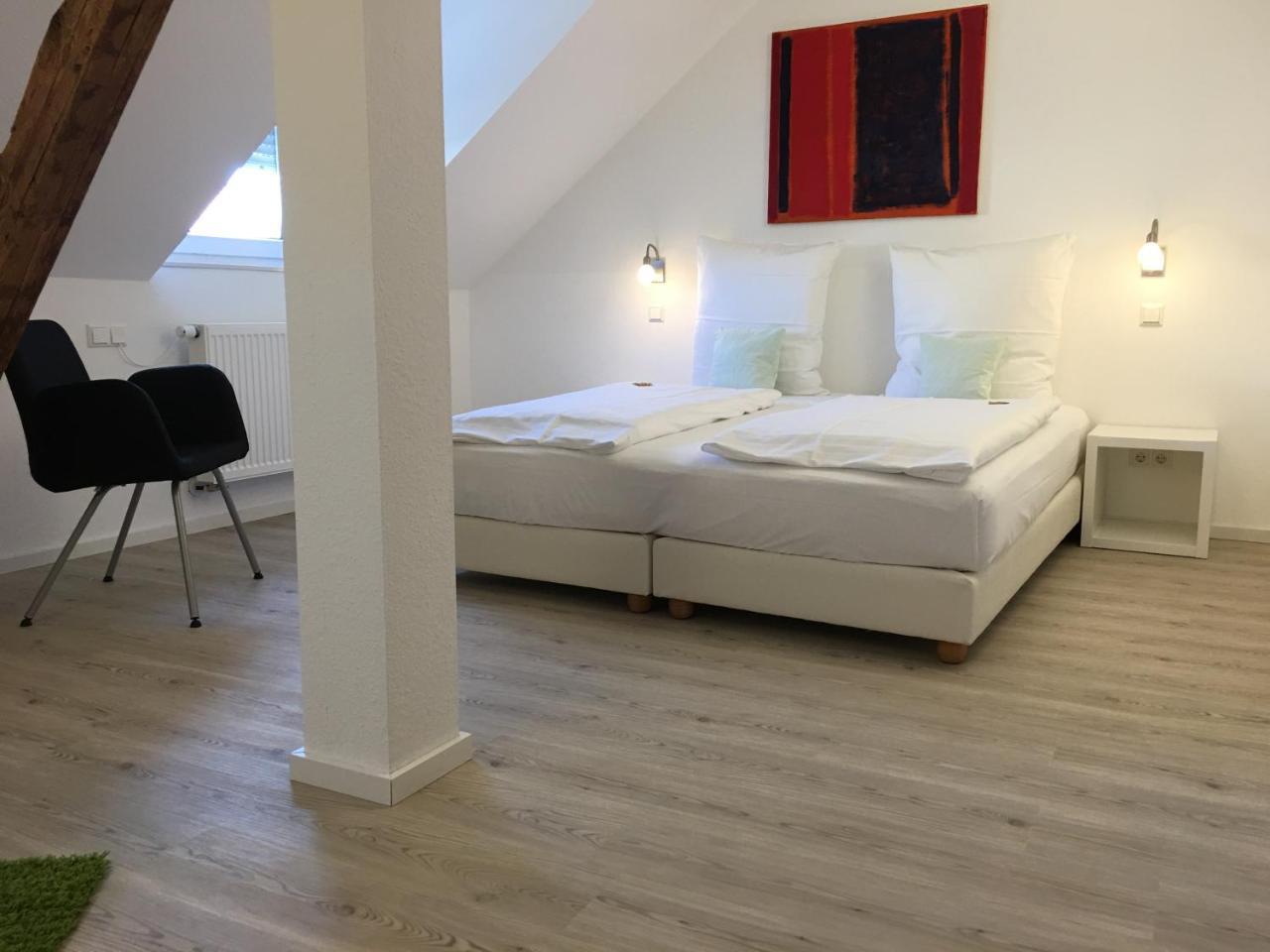 Hotel Barbarossa Karlsruhe Stadtmitte ภายนอก รูปภาพ