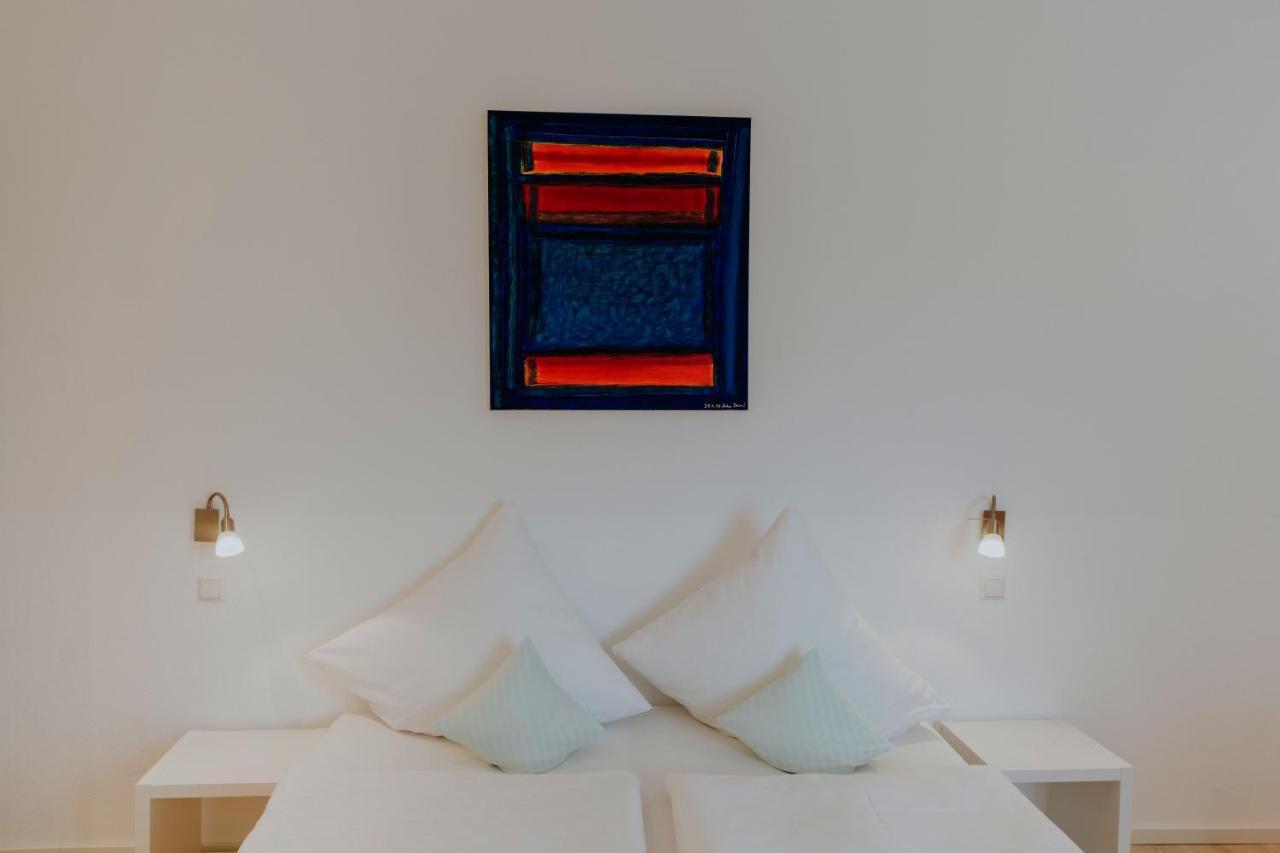 Hotel Barbarossa Karlsruhe Stadtmitte ภายนอก รูปภาพ